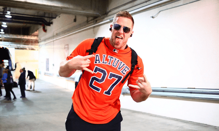 JJ Watt Walked Into Lucas Oil Stadium Today Wearing an Altuve Jersey  Backwards - Texas is Life