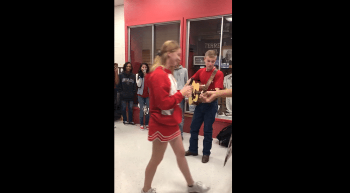 texas high school country singer homcomeing reece norris