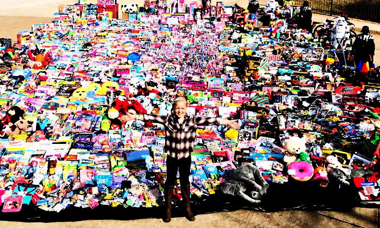 sadie keller with toys