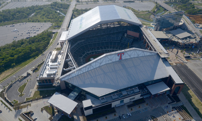 globe life field top open