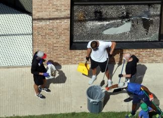 Dirk Nowitzki and Rick Carlisle are Helping Clean Up Deep Ellum After Riots dirk nowitzki rick carlisle clean up deep ellum post 2020 riots