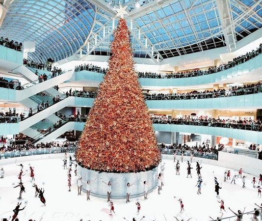 galleria dallas christmas tree tallest indoor christmas tree in the usa