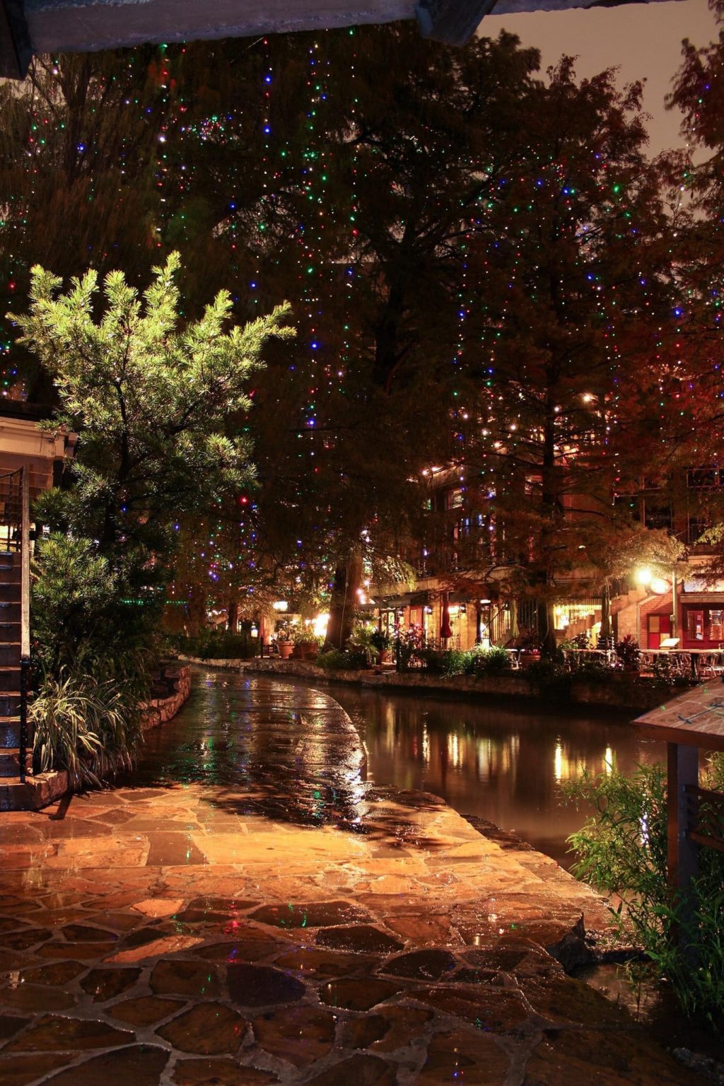 [Gallery] San Antonio River Walk Christmas Lights - Texas is Life