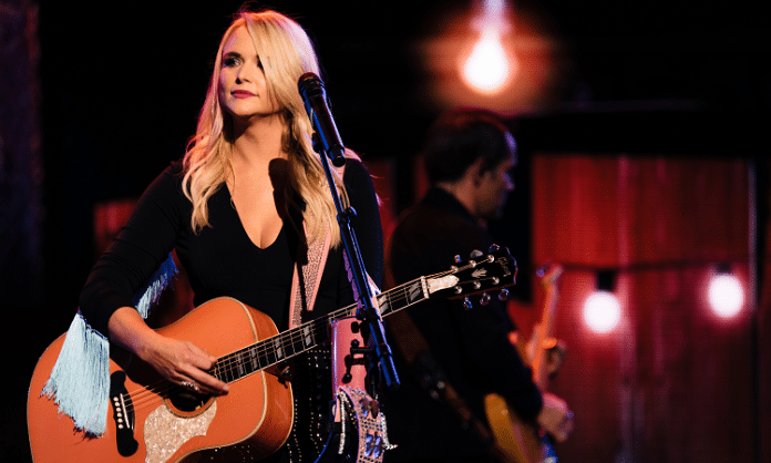 miranda lambert on stage