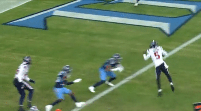 tyrod taylor leaping touchdown against the tennessee titans