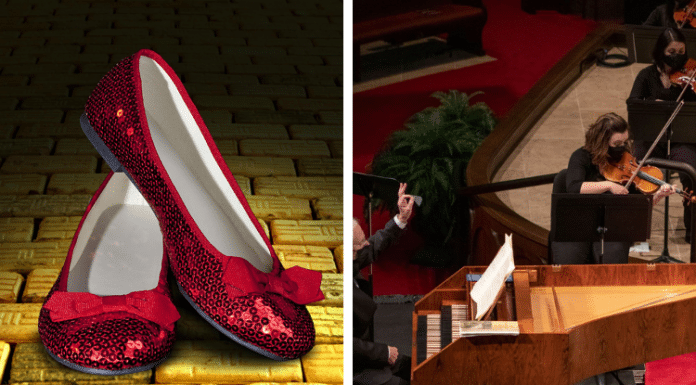 sparkly red shoes and Abilene Philharmonic on stage during concert