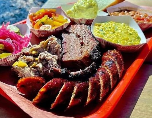 Houston Barbecue Duo Ready to Fire Up Willow’s Smokehouse & Tavern in East End